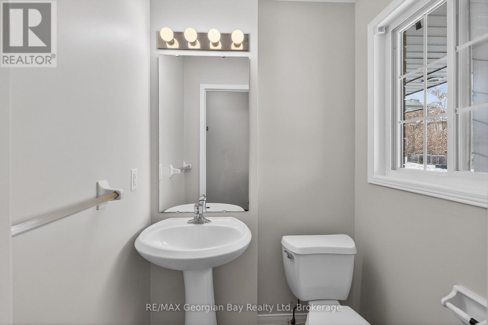 836 Coral Springs Lane, Midland, Ontario L4R 0A1 - Photo 4 - S12630452