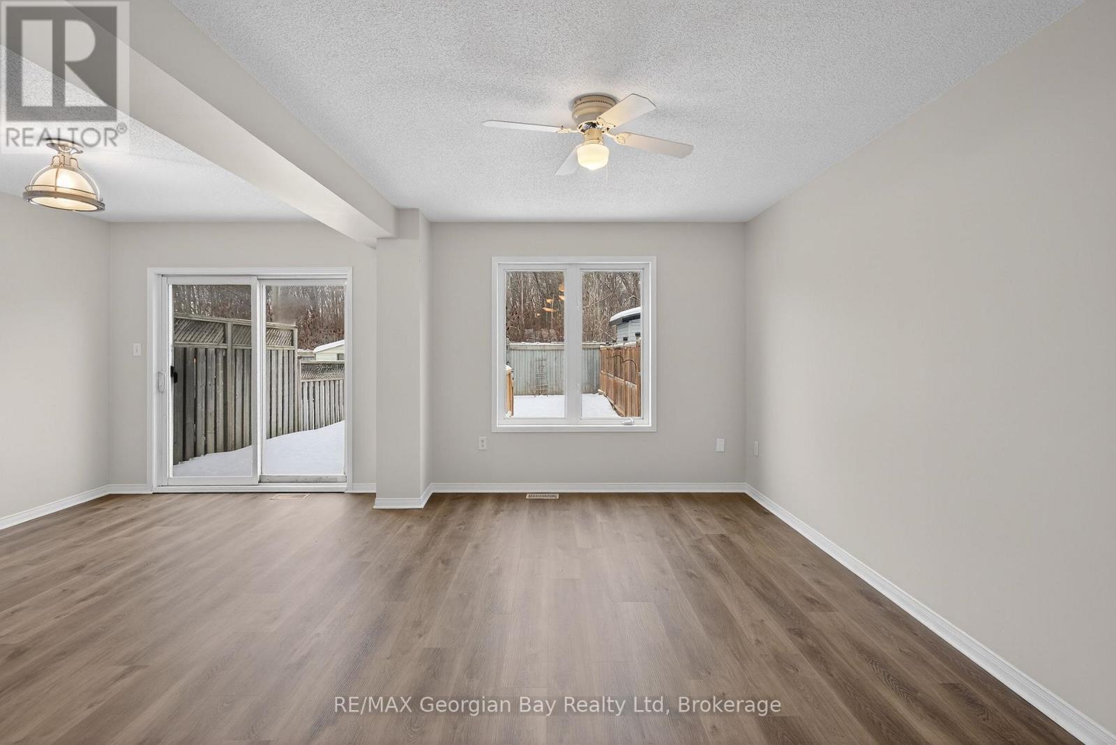 836 Coral Springs Lane, Midland, Ontario L4R 0A1 - Photo 5 - S12630452