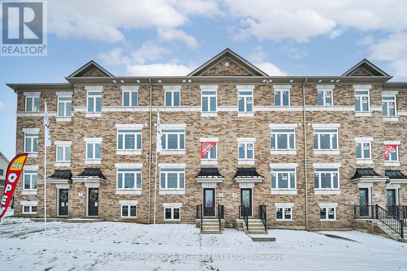 11 ADDYMAN CRESCENT, Clarington, Ontario