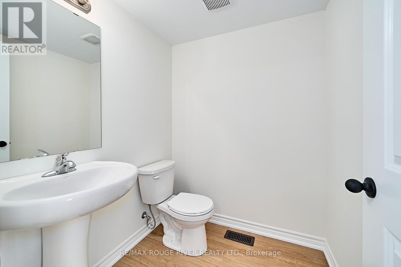 11 Addyman Crescent, Clarington, Ontario  L1B 0X1 - Photo 14 - E12630420