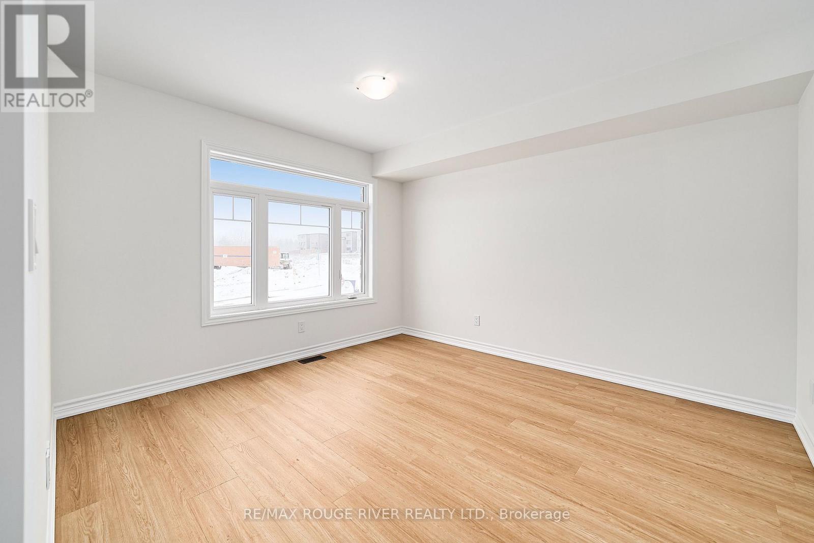 11 Addyman Crescent, Clarington, Ontario  L1B 0X1 - Photo 4 - E12630420