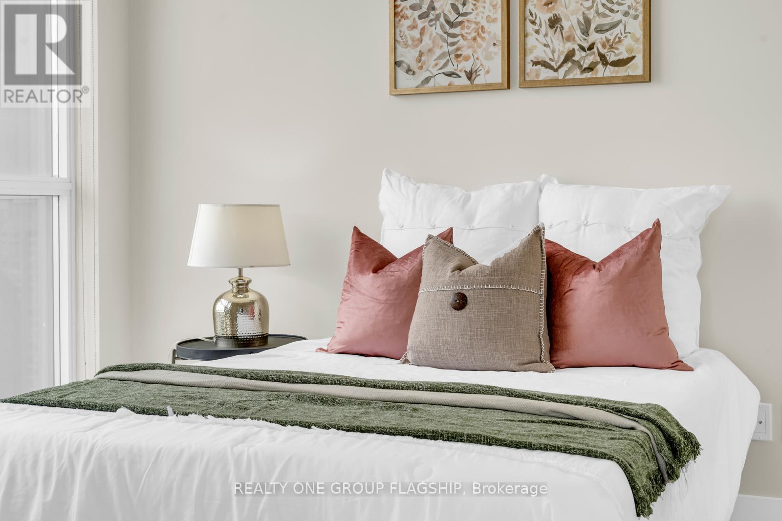 1909 - 510 Curran Place, Mississauga (Creditview), Ontario  L5B 0J4 - Photo 10 - W12630372