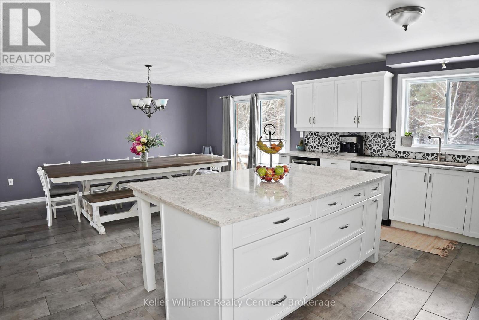 27 Pine Tree Drive, South Bruce Peninsula, Ontario  N0H 1P0 - Photo 14 - X12630506