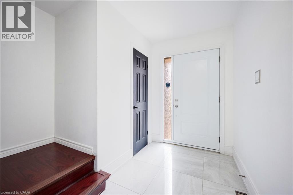 3430 Brandon Gate Drive Unit# 31, Mississauga, Ontario  L4T 3T4 - Photo 4 - 40773712