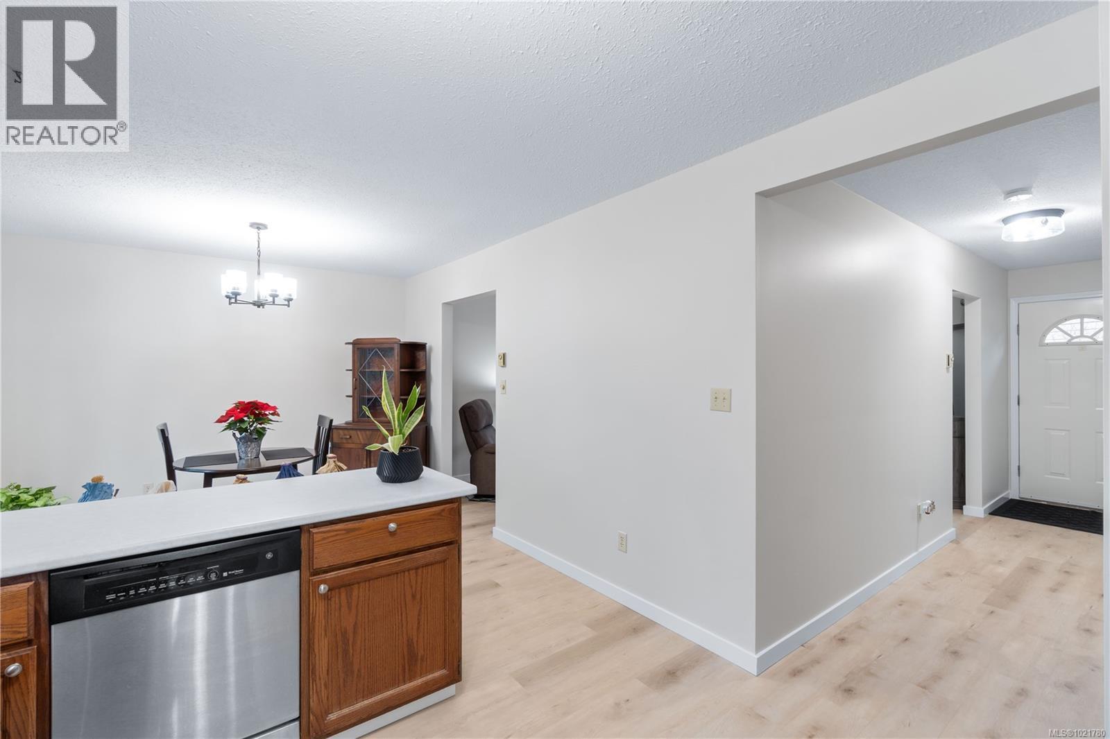 2629 Labieux Rd, Nanaimo, British Columbia V9T 3N3 - Photo 8 - 1021780