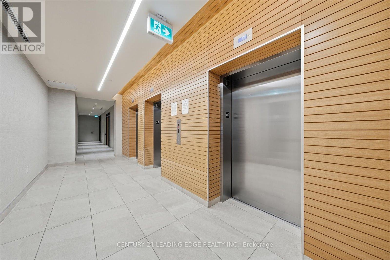 2015 - 8960 Jane Street, Vaughan, Ontario L4K 0N9 - Photo 5 - N12582156