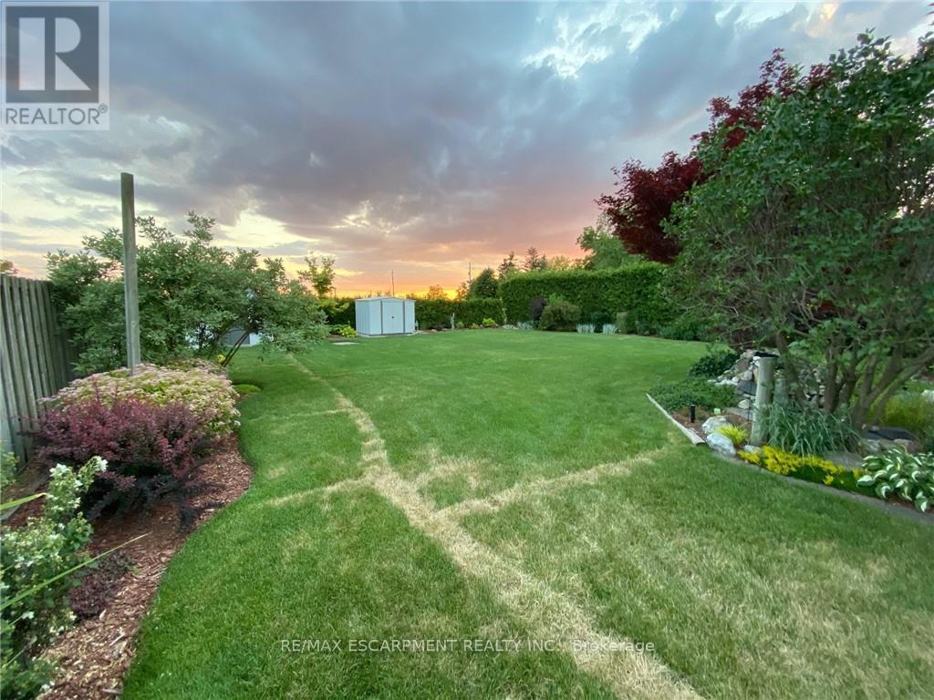 18 Ross Street, Norfolk, Ontario  N0E 1Y0 - Photo 8 - X12630382