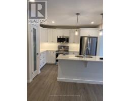 66 LIVINGSTON DRIVE, Tillsonburg, Ontario