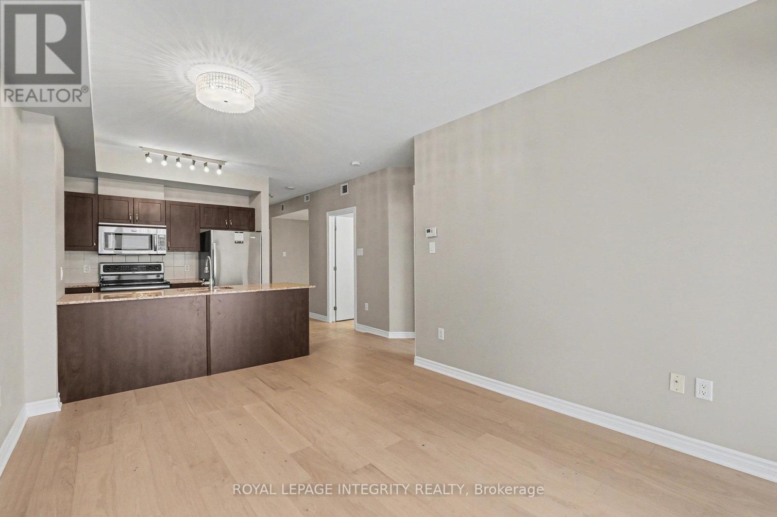 205 - 70 Landry Street, Ottawa, Ontario  K1L 0A8 - Photo 5 - X12630522