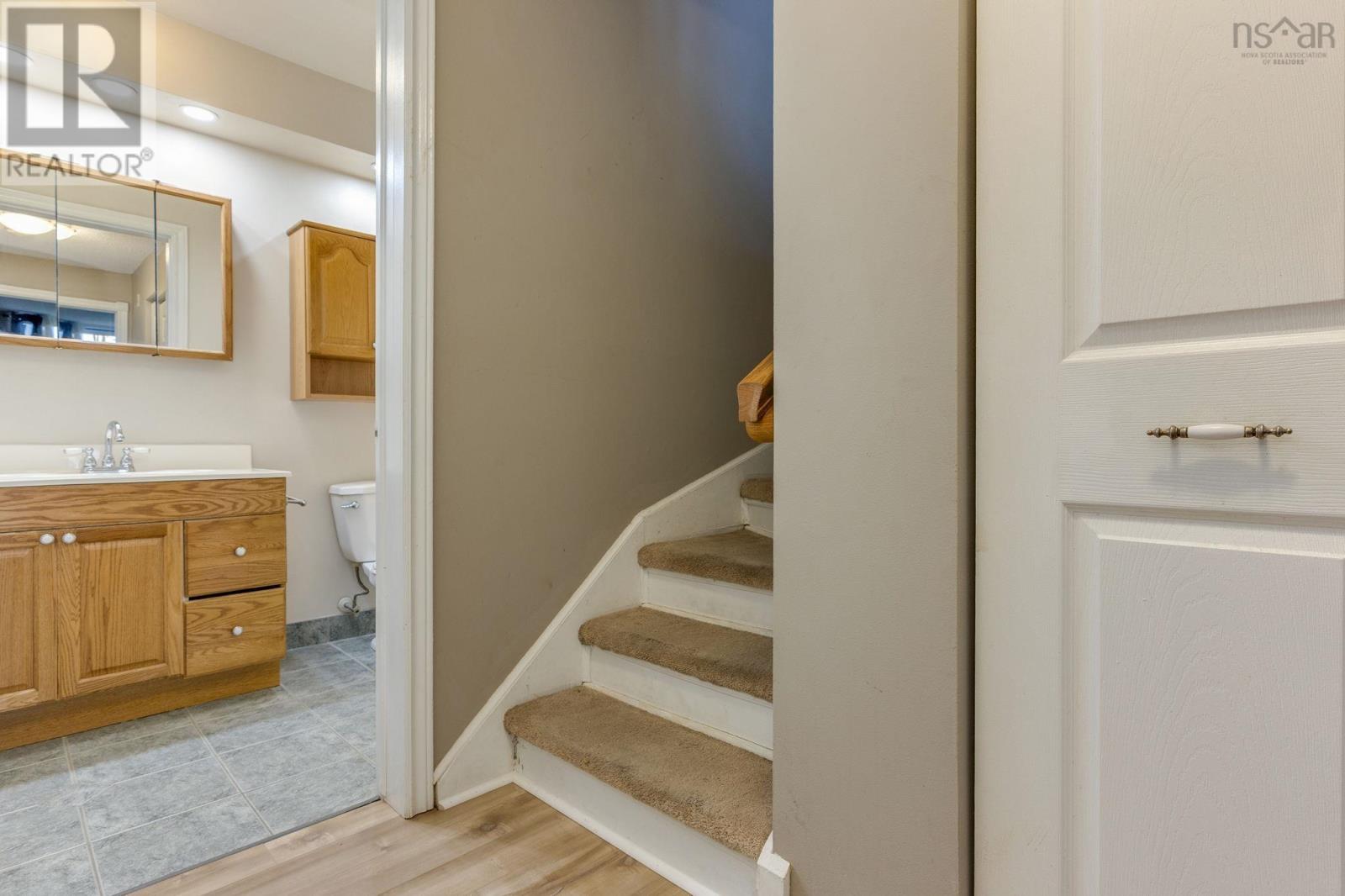 123 79 Collins Grove, Dartmouth, Nova Scotia  B2W 6B9 - Photo 12 - 202523732