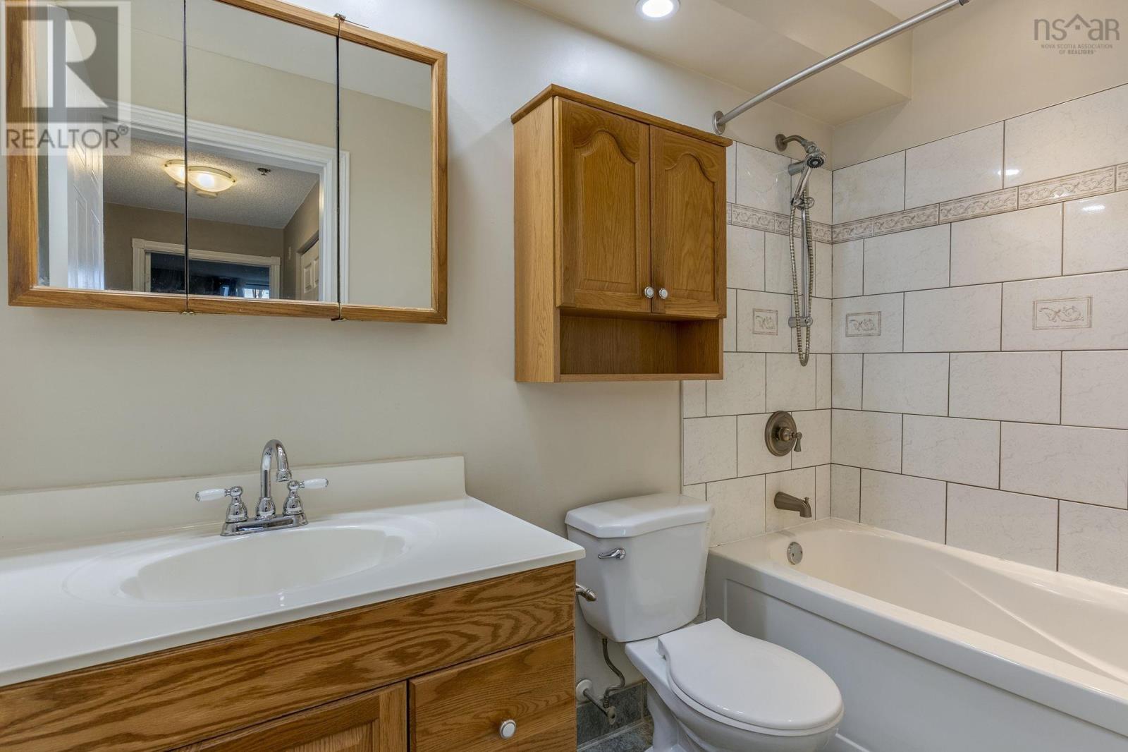 123 79 Collins Grove, Dartmouth, Nova Scotia  B2W 6B9 - Photo 19 - 202523732