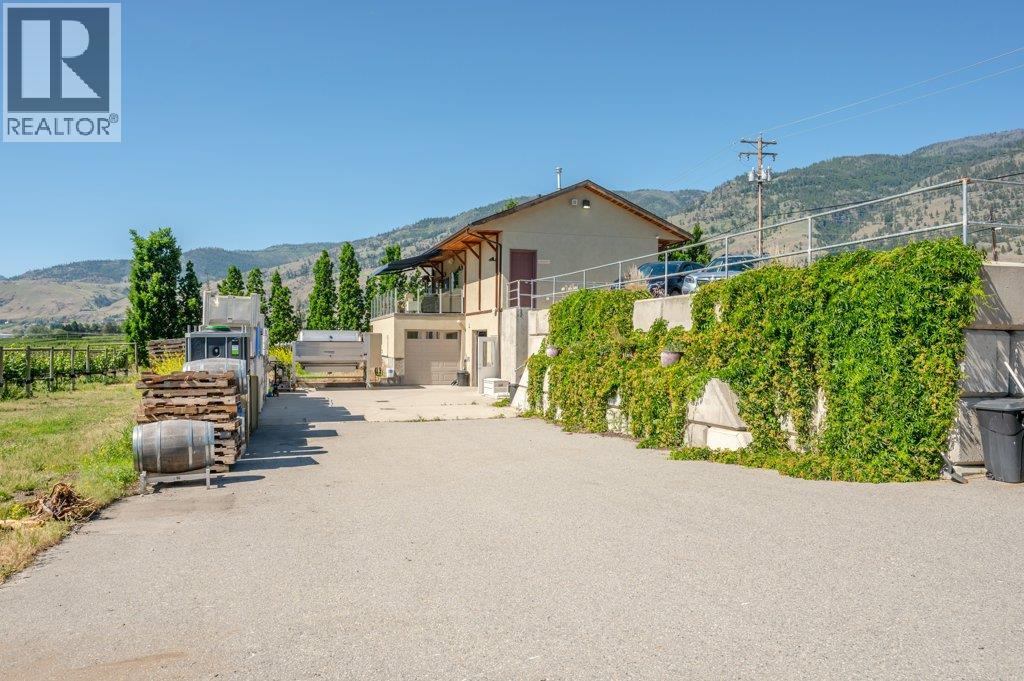 5381 97 Highway, Oliver, British Columbia  V0H 1T1 - Photo 14 - 10351911