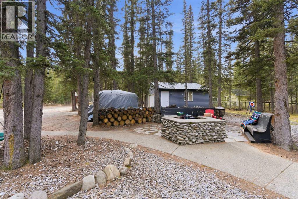15 Park Point, Bragg Creek, Alberta  T0L 0K0 - Photo 37 - A2270590