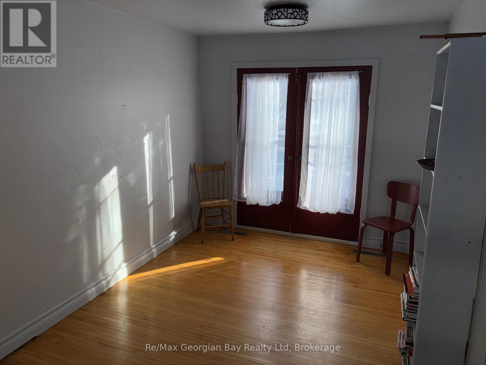 1 Gray Street, Severn (Coldwater), Ontario  L0K 1E0 - Photo 8 - S12185393