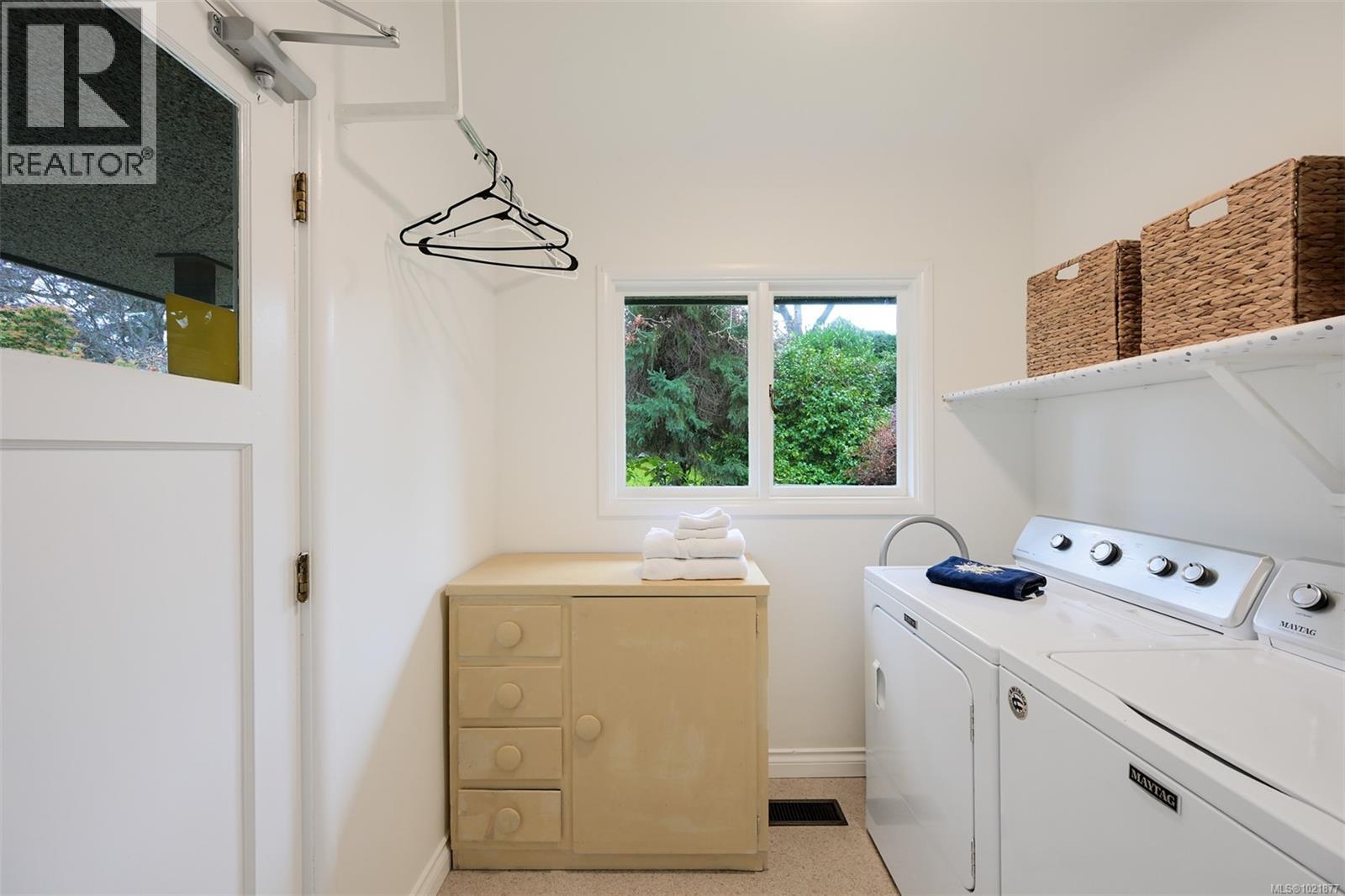 645 Transit Rd, Oak Bay, British Columbia  V8S 4Z4 - Photo 18 - 1021877