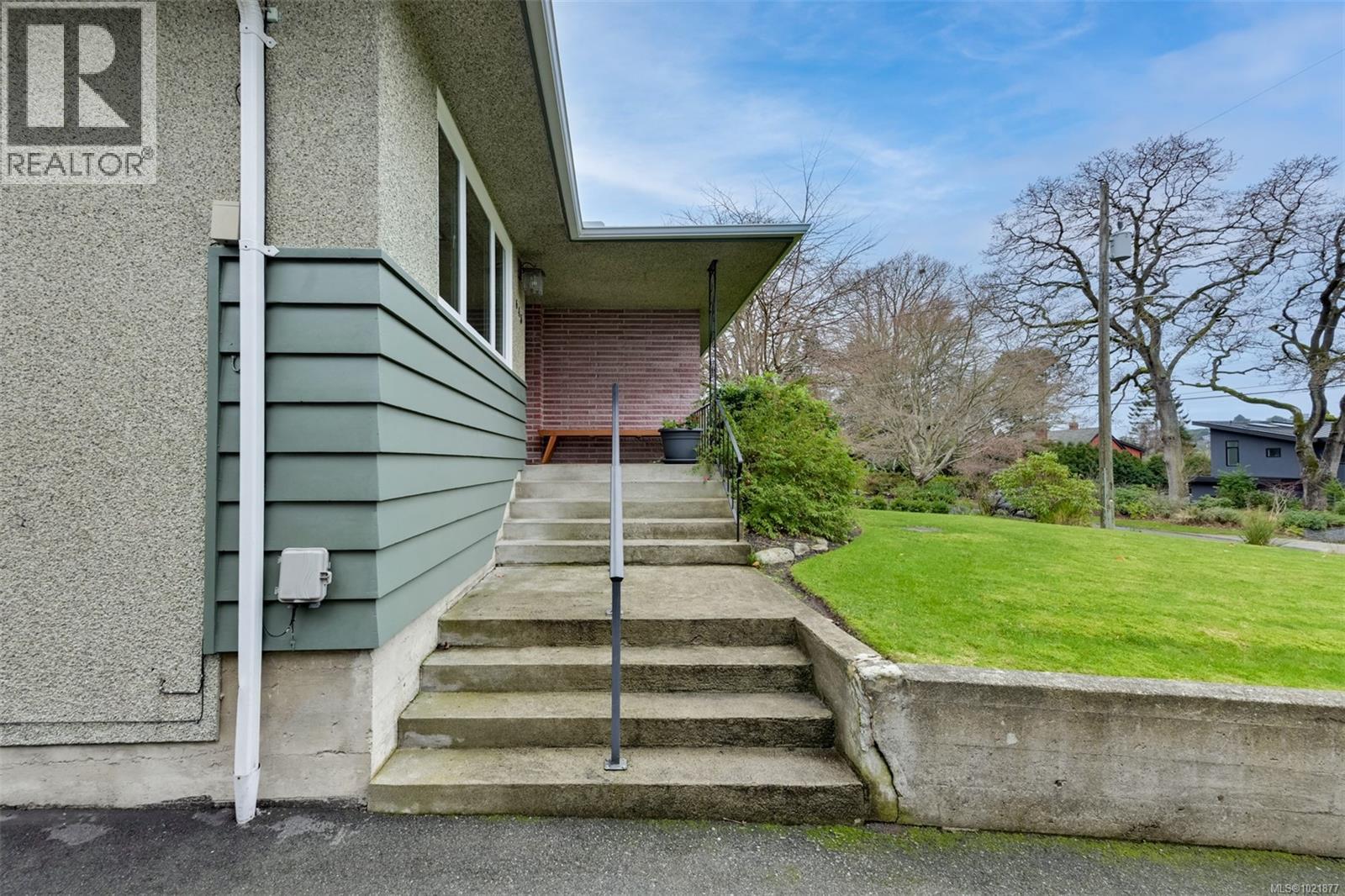 645 Transit Rd, Oak Bay, British Columbia  V8S 4Z4 - Photo 39 - 1021877