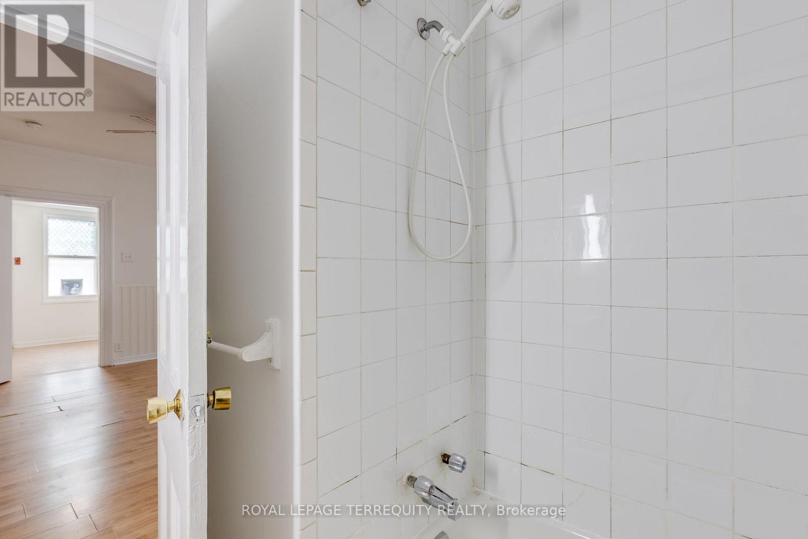 102 - 124 Baldwin Street, Toronto (Kensington-Chinatown), Ontario  M5T 1L6 - Photo 7 - C12630436