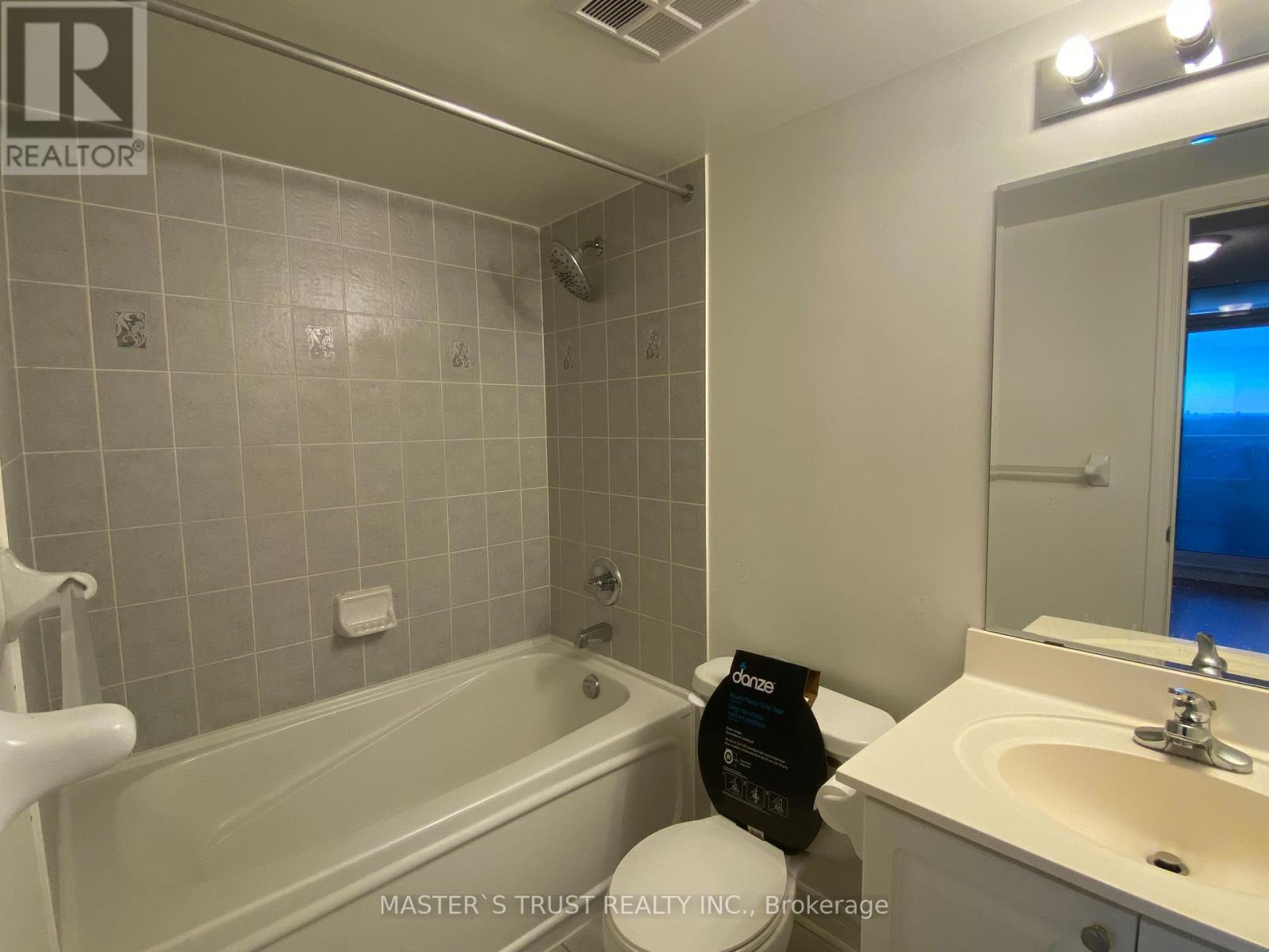 1709 - 3 Rean Drive, Toronto, Ontario  M2K 3C2 - Photo 16 - C12630476