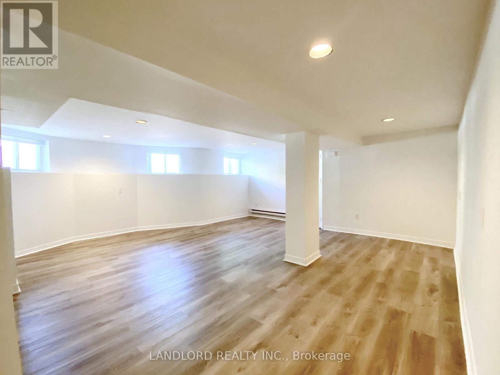 Bsmt - 2 Chicora Avenue, Toronto, Ontario  M5R 1T6 - Photo 10 - C12630480