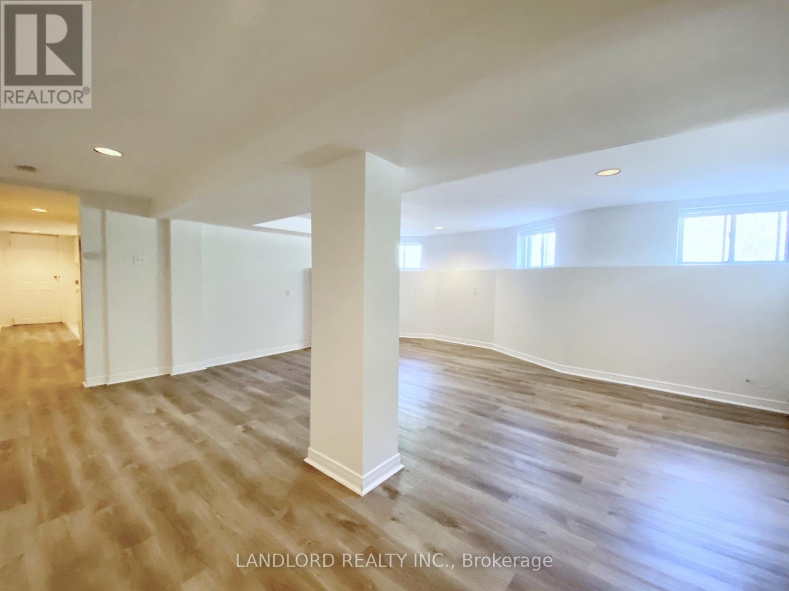 Bsmt - 2 Chicora Avenue, Toronto, Ontario  M5R 1T6 - Photo 12 - C12630480