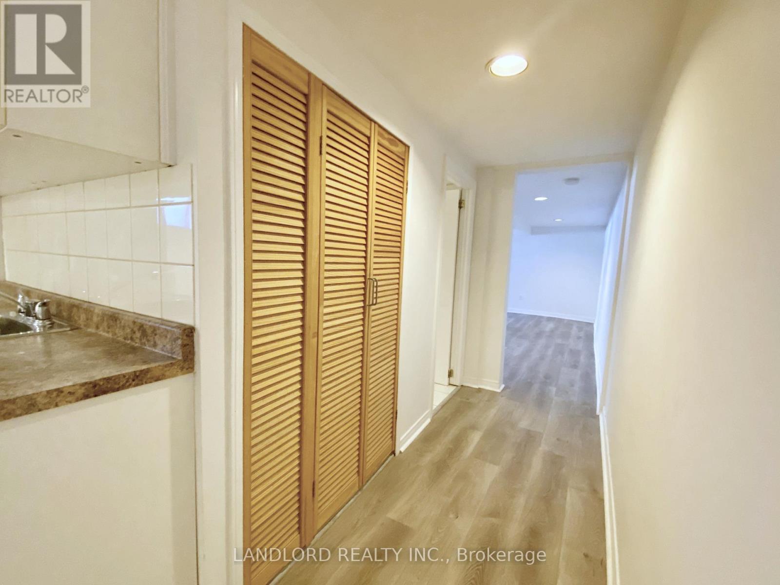 Bsmt - 2 Chicora Avenue, Toronto, Ontario  M5R 1T6 - Photo 6 - C12630480