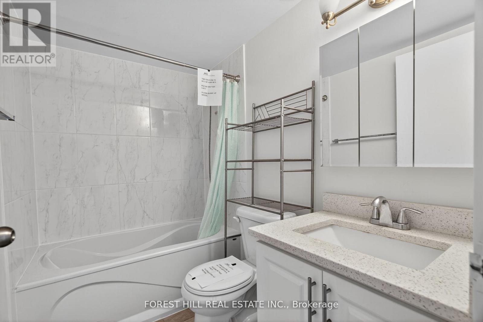 2322 - 633 Bay Street, Toronto, Ontario  M5G 2G4 - Photo 18 - C12630548
