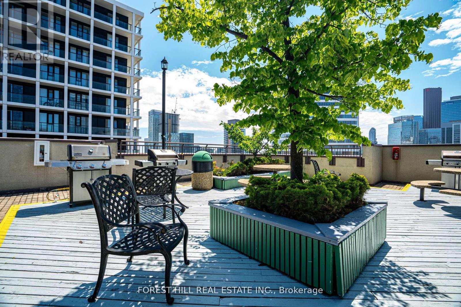 2322 - 633 Bay Street, Toronto, Ontario  M5G 2G4 - Photo 21 - C12630548