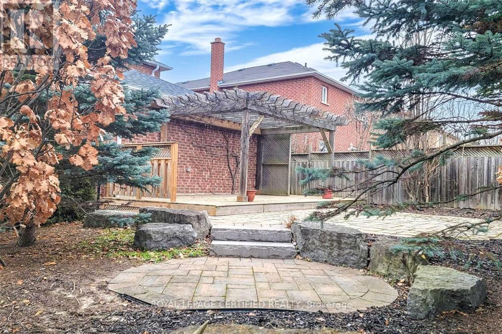 21 Eldridge Place, Whitby, Ontario  L1N 9E6 - Photo 39 - E12630490