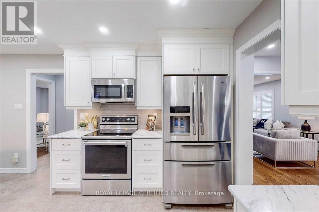 21 Eldridge Place, Whitby, Ontario  L1N 9E6 - Photo 8 - E12630490