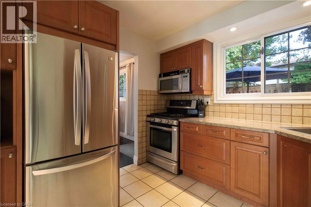 28 Glen Eden Court, Hamilton, Ontario  L9C 6H6 - Photo 11 - 40779249