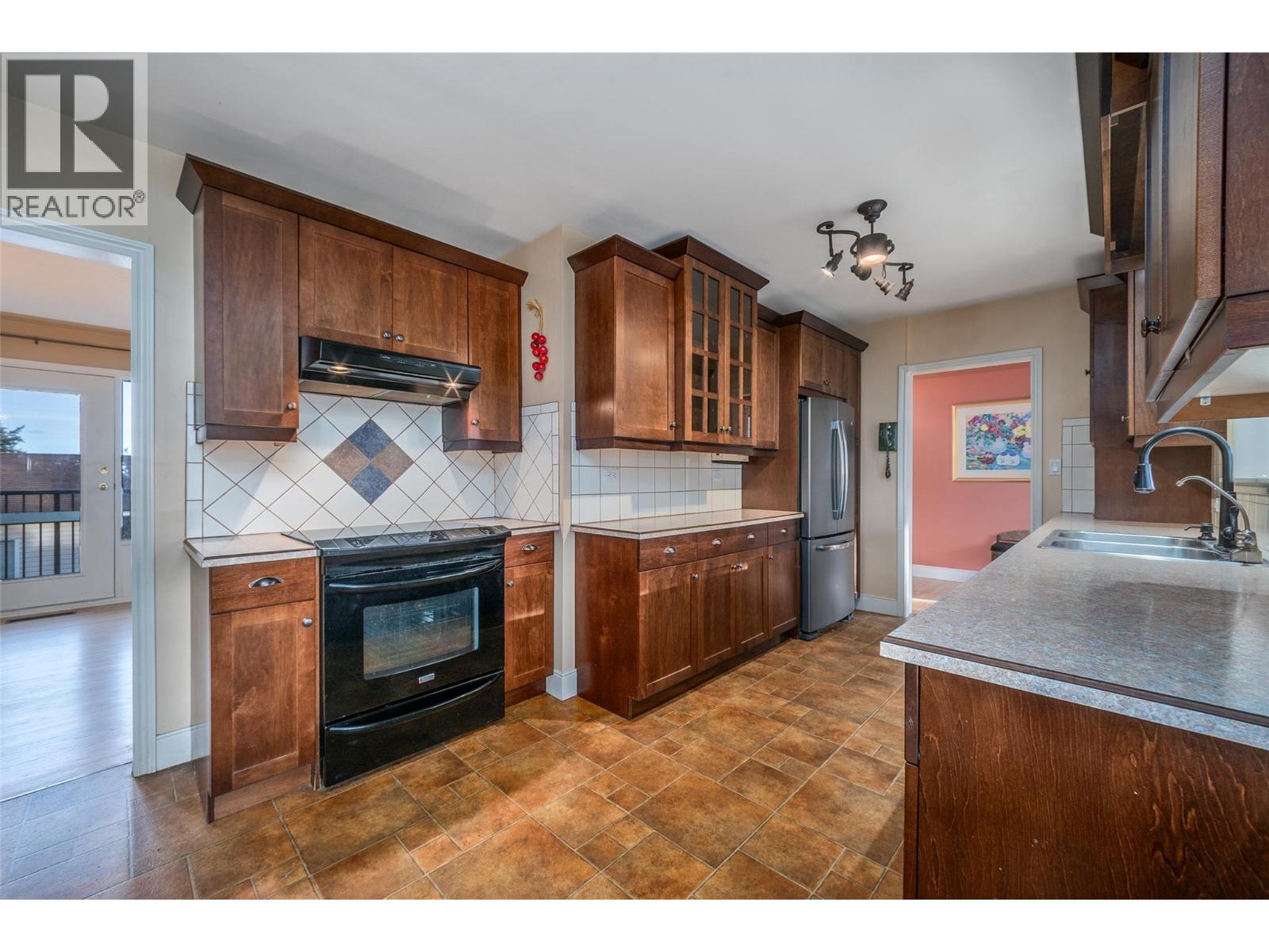 1805 39 Avenue, Vernon, British Columbia  V1T 3A6 - Photo 50 - 10369891