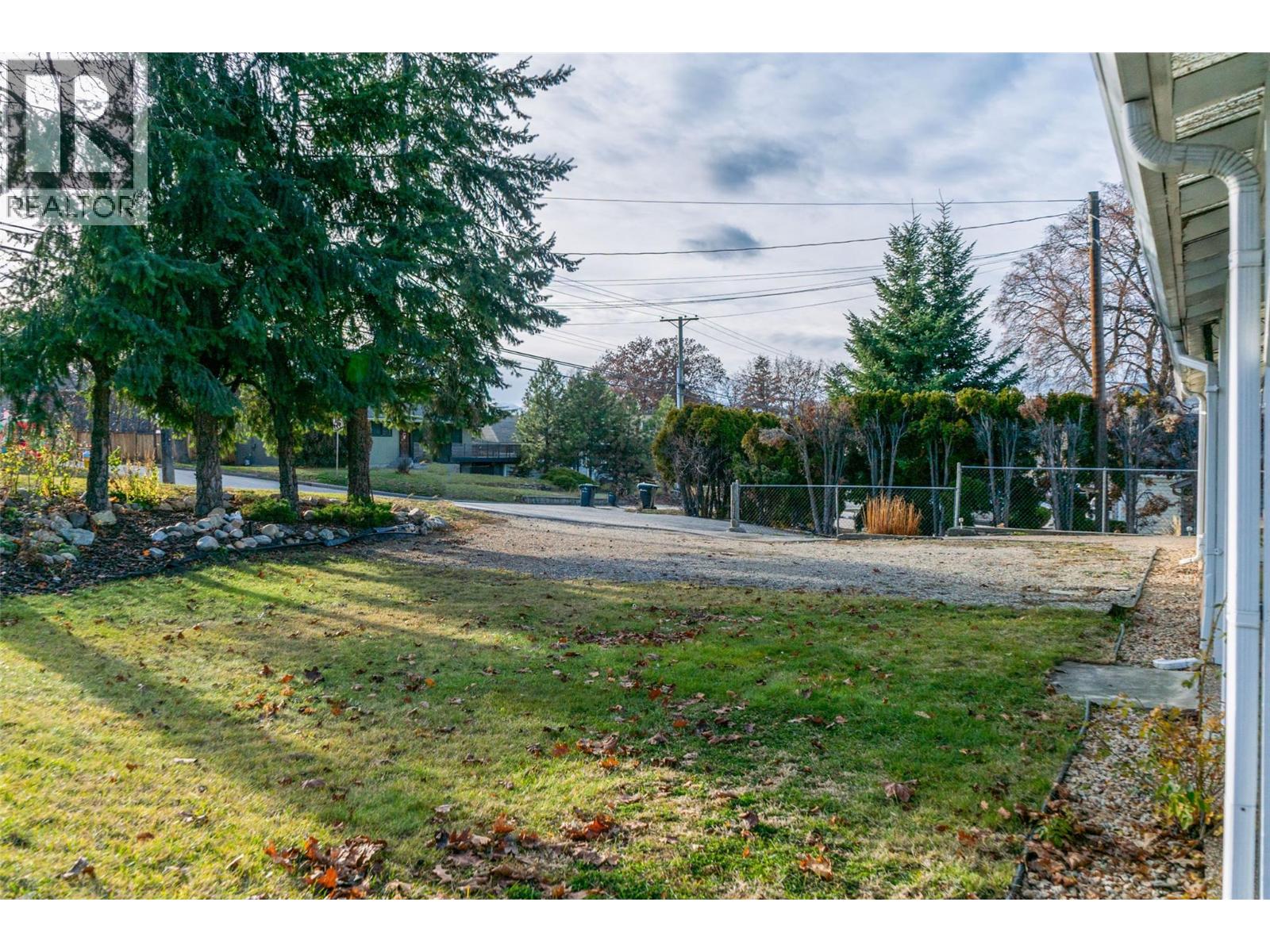 1805 39 Avenue, Vernon, British Columbia  V1T 3A6 - Photo 8 - 10369891