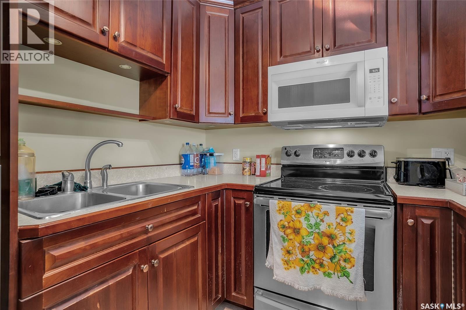 302 437 Pendygrasse Road, Saskatoon, Saskatchewan  S7M 5C1 - Photo 10 - SK025577