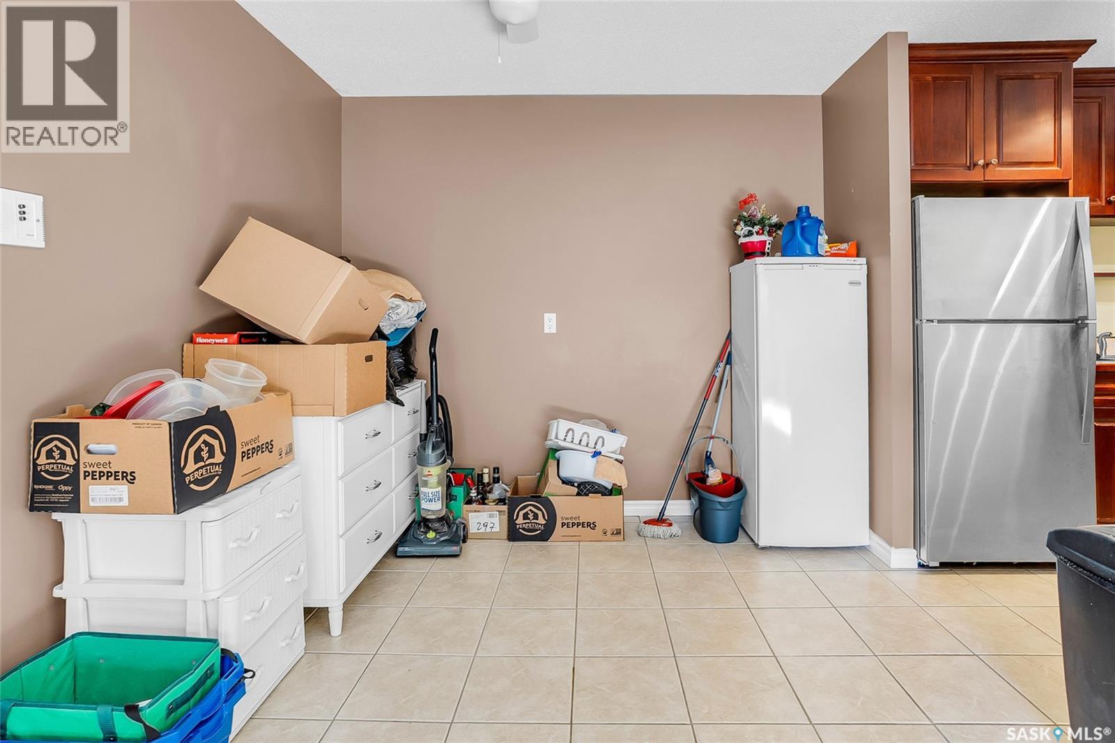 302 437 Pendygrasse Road, Saskatoon, Saskatchewan  S7M 5C1 - Photo 11 - SK025577