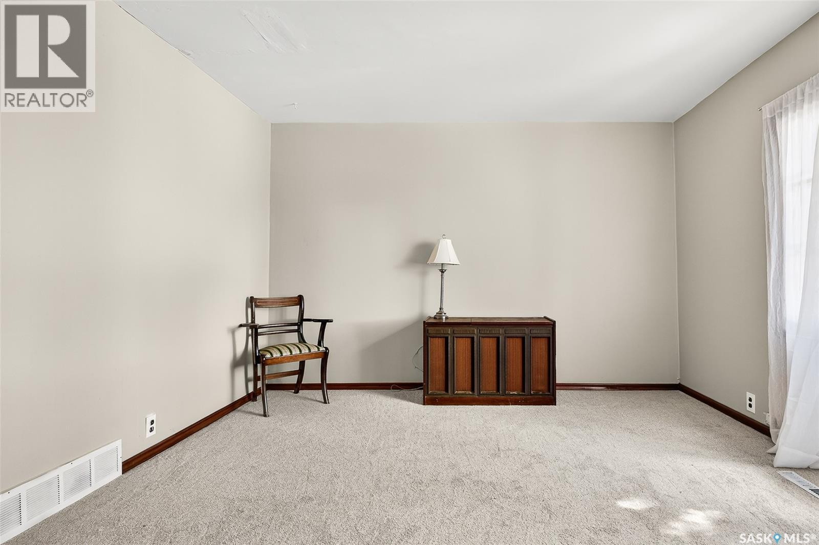 530 Duffield Street W, Moose Jaw, Saskatchewan  S6H 5H9 - Photo 6 - SK025562