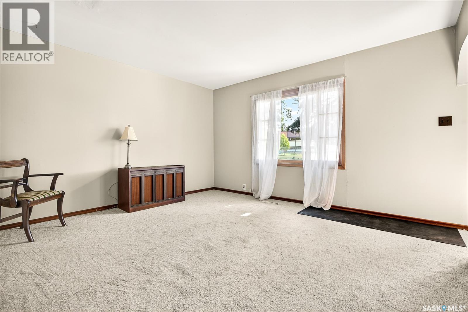 530 Duffield Street W, Moose Jaw, Saskatchewan  S6H 5H9 - Photo 7 - SK025562