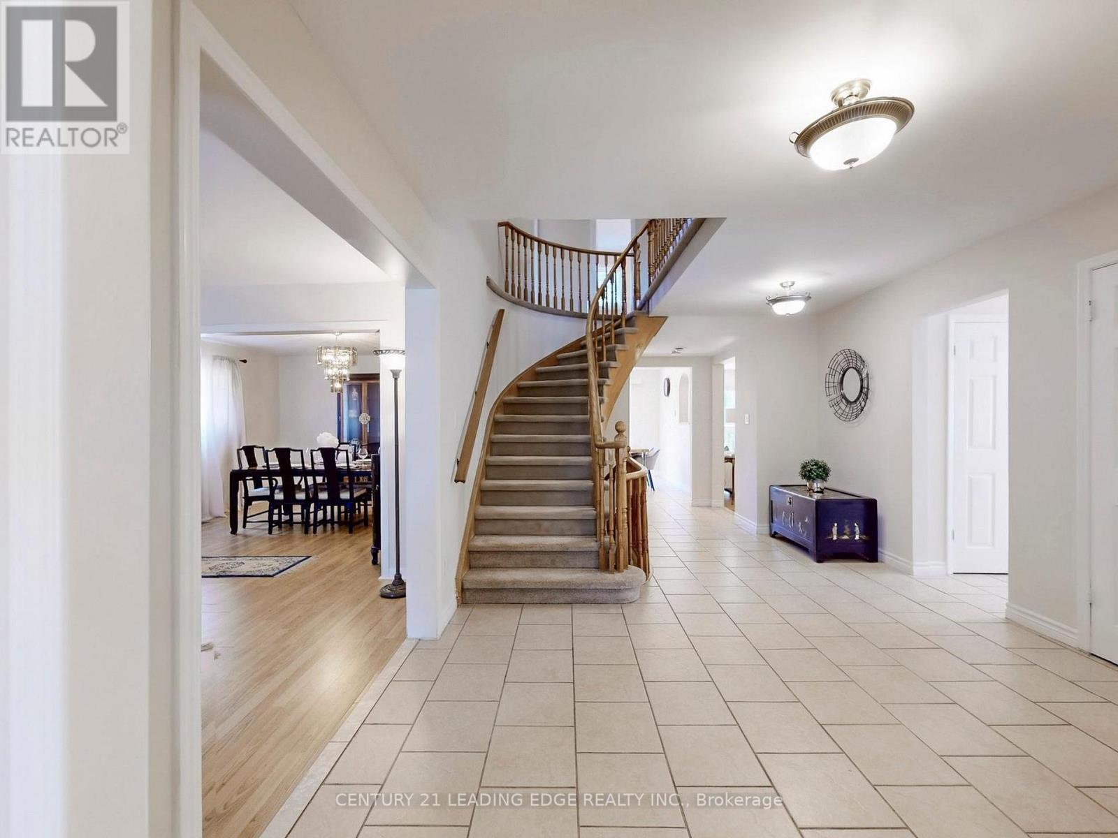 547 Village Parkway, Markham, Ontario  L3R 4K7 - Photo 17 - N12443464