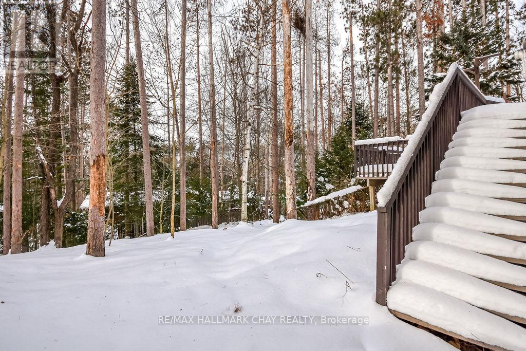 1 Pine Spring Road, Oro-Medonte (Horseshoe Valley), Ontario  L4M 4Y8 - Photo 31 - S12630492