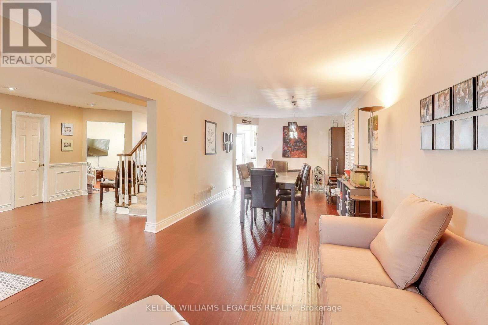 53 Millcroft Way, Vaughan, Ontario  L4J 6P2 - Photo 4 - N12479880