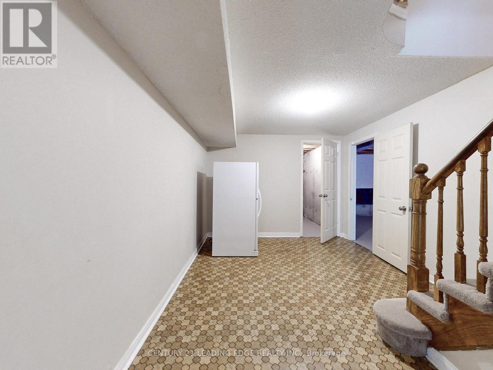 547 Village Parkway, Markham, Ontario  L3R 4K7 - Photo 40 - N12443464