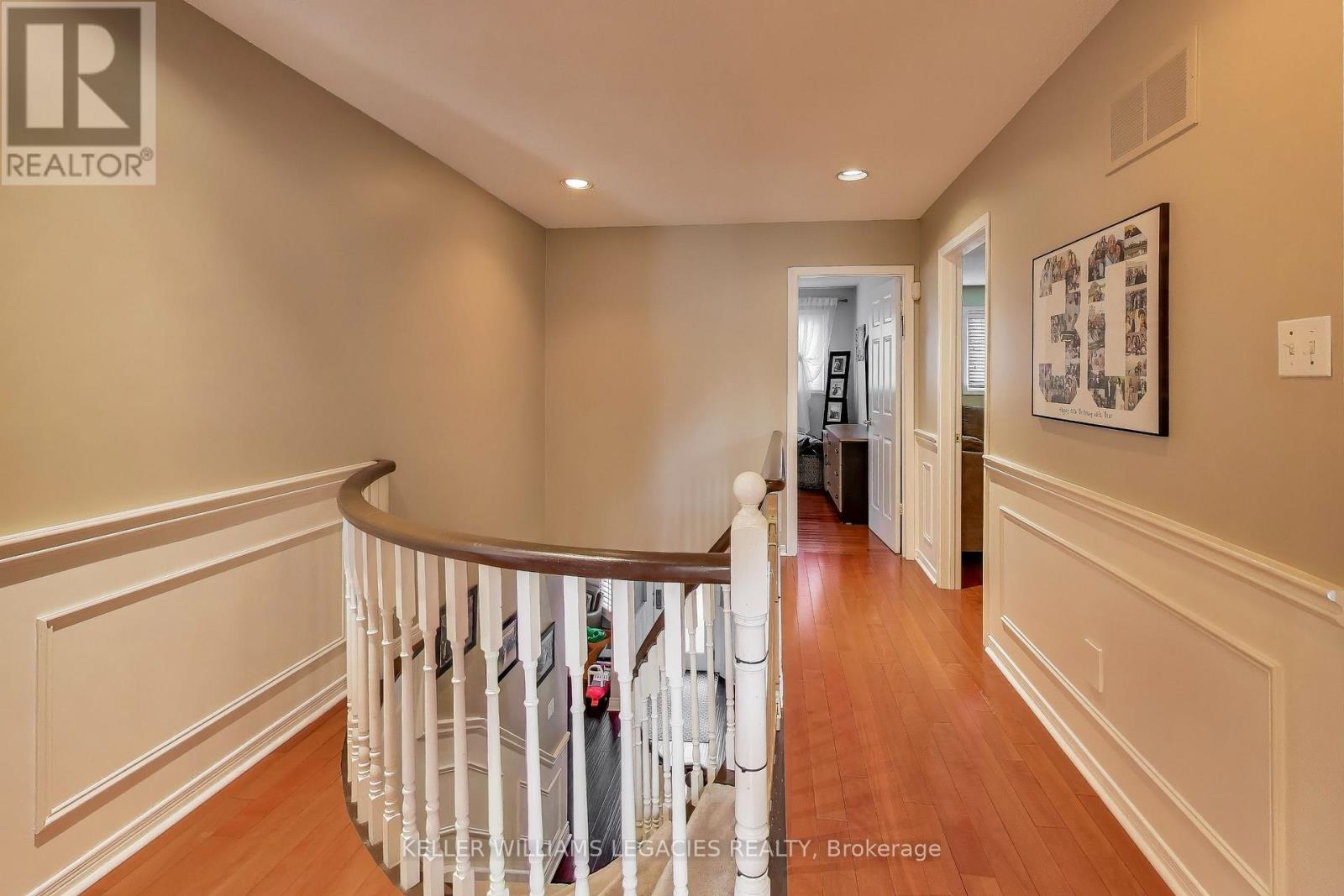 53 Millcroft Way, Vaughan, Ontario  L4J 6P2 - Photo 10 - N12479880