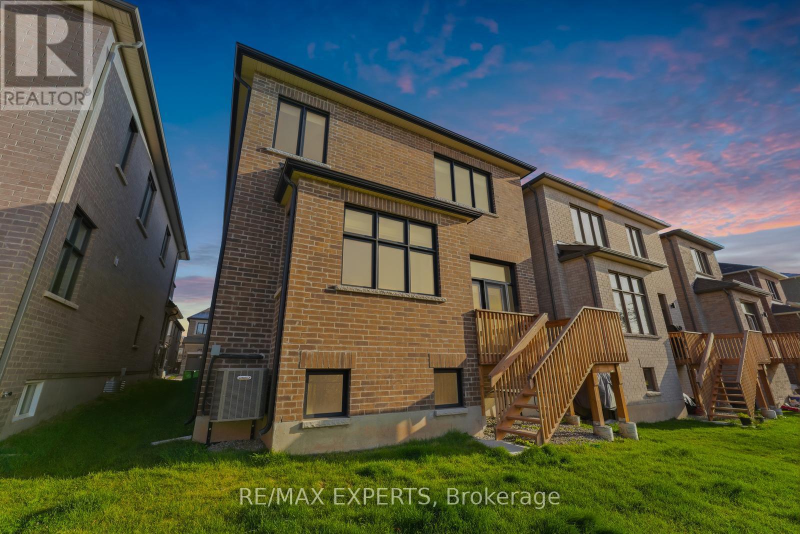 3299 Harasym Trail, Oakville, Ontario  L6H 3S1 - Photo 37 - W12568042