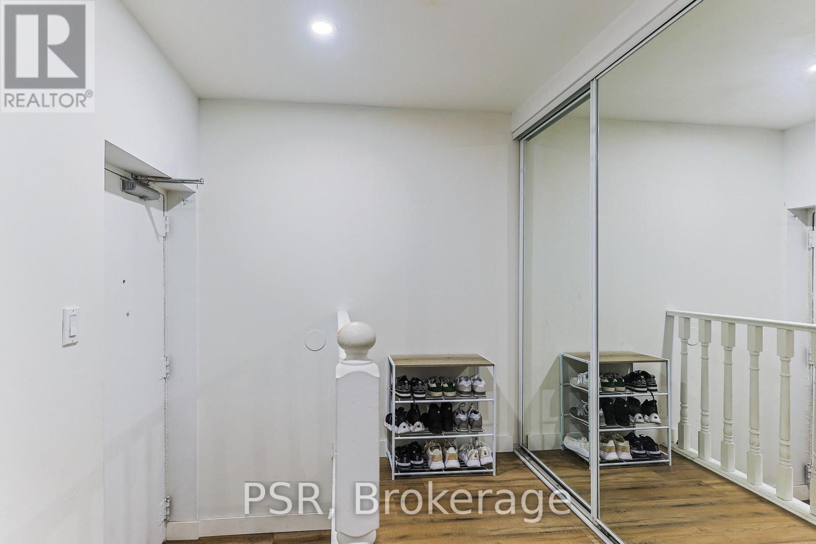 54 - 5475 Lakeshore Road, Burlington, Ontario  L7L 1E1 - Photo 36 - W12289378