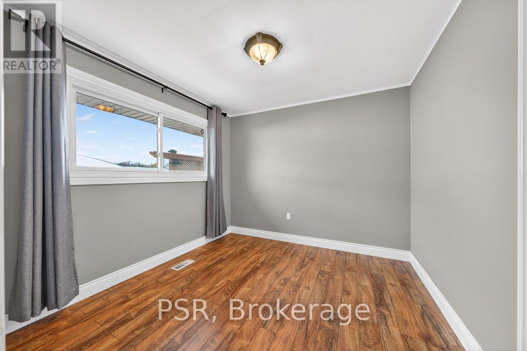 117 Sunrise Drive, Hamilton, Ontario L8K 4C5 - Photo 20 - X12537708