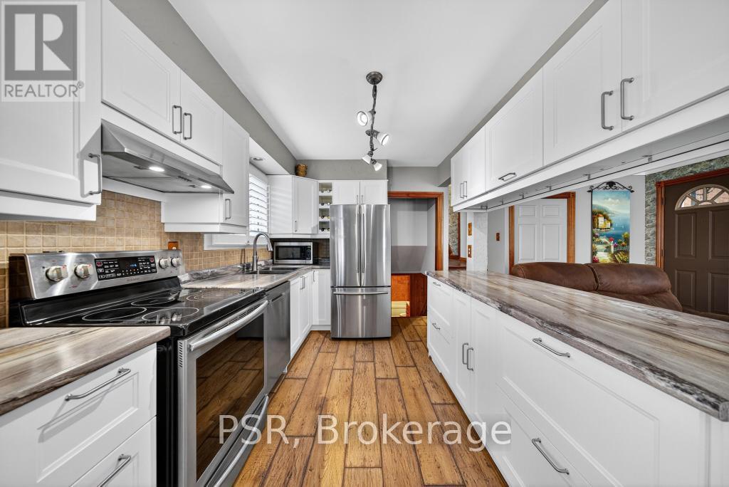 117 Sunrise Drive, Hamilton, Ontario L8K 4C5 - Photo 12 - X12537708