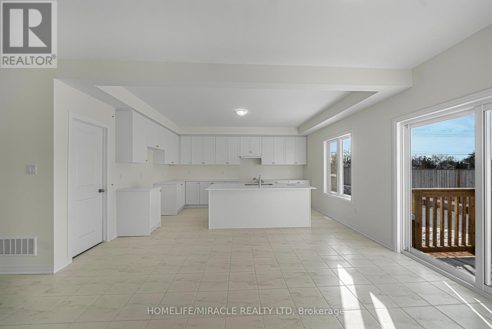 103 Windermere Boulevard, Loyalist, Ontario K0H 1G0 - Photo 18 - X12628920