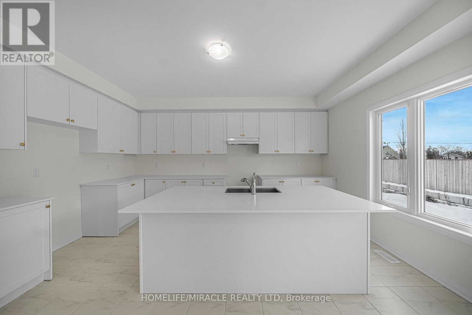 103 Windermere Boulevard, Loyalist, Ontario K0H 1G0 - Photo 21 - X12628920