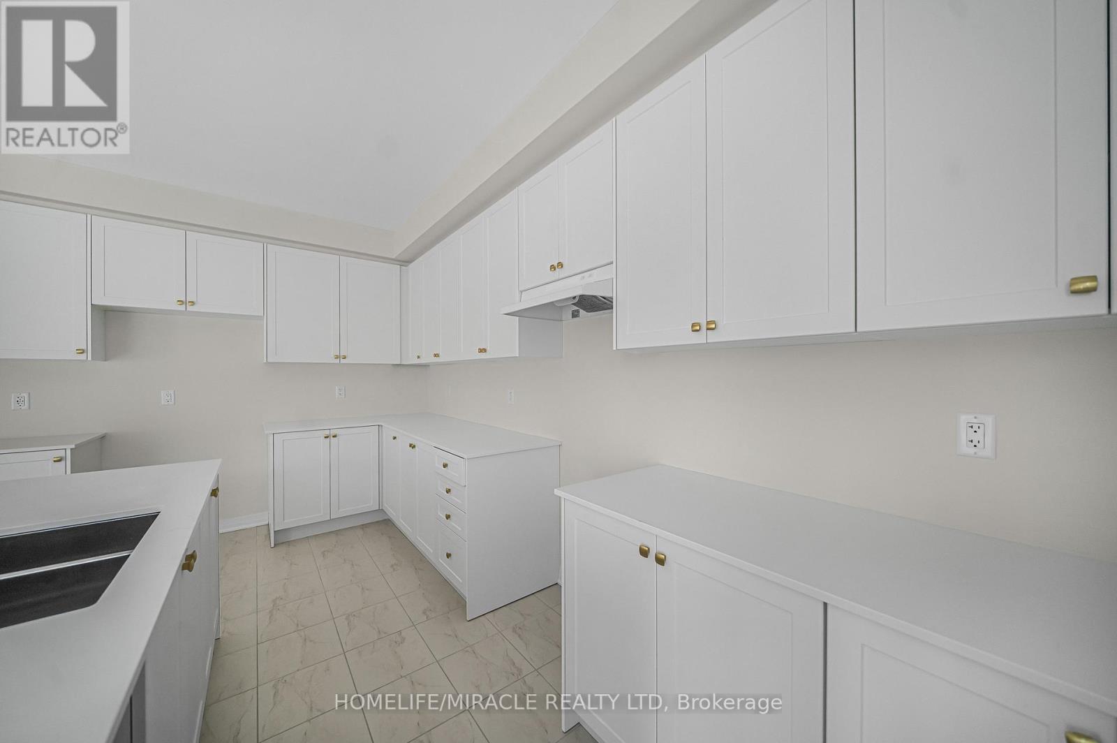 103 Windermere Boulevard, Loyalist, Ontario K0H 1G0 - Photo 23 - X12628920