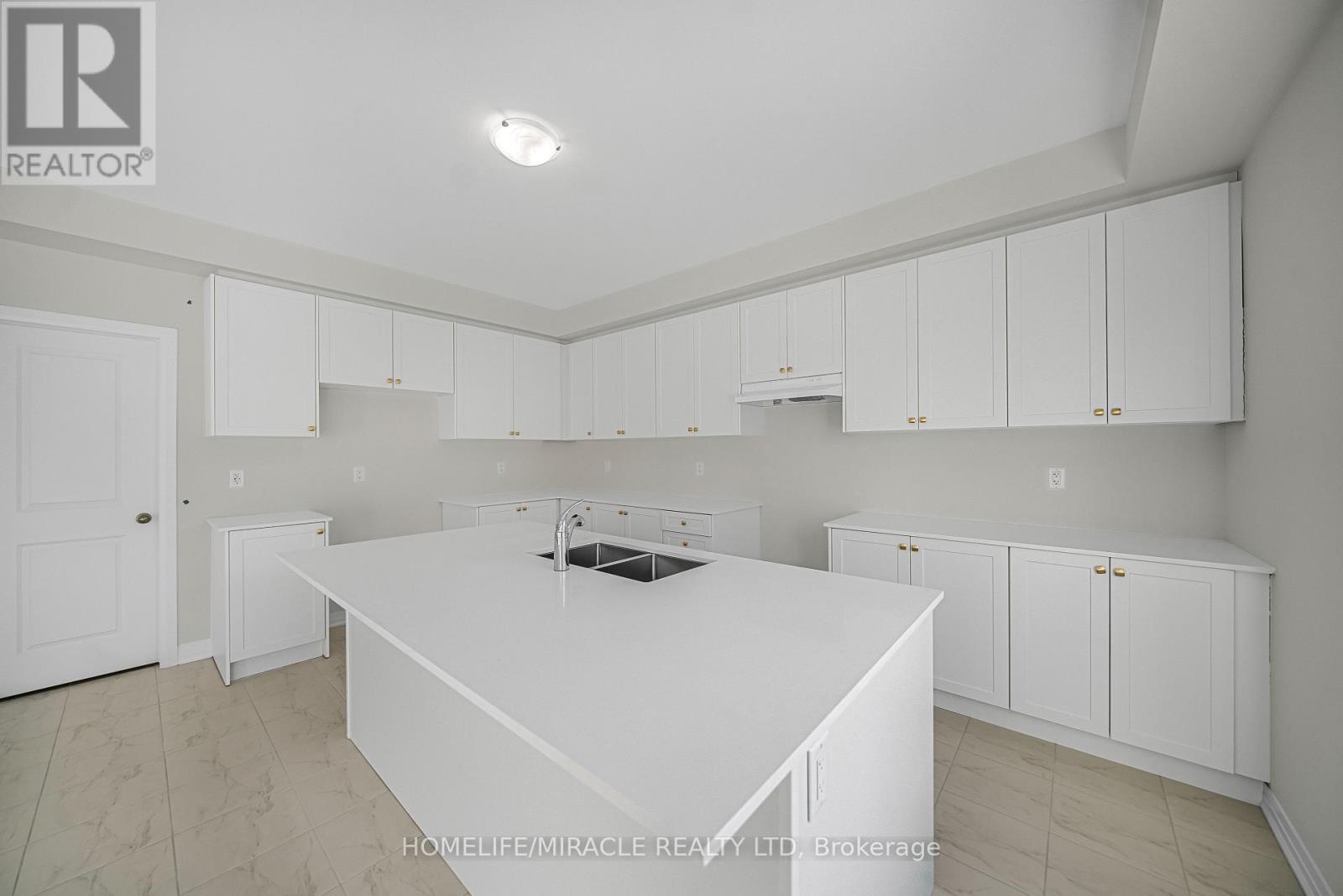 103 Windermere Boulevard, Loyalist, Ontario K0H 1G0 - Photo 22 - X12628920