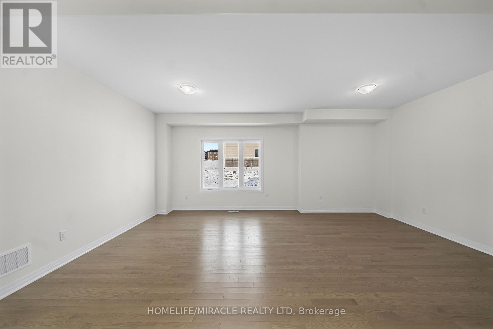 103 Windermere Boulevard, Loyalist, Ontario K0H 1G0 - Photo 10 - X12628920